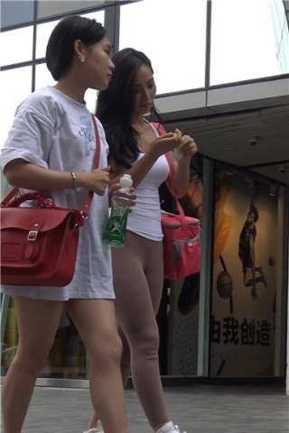 查看完整内容：4k-性感丰臀弹力瑜伽裤美女 [1.05 GB]（视频版） - 共10张图片