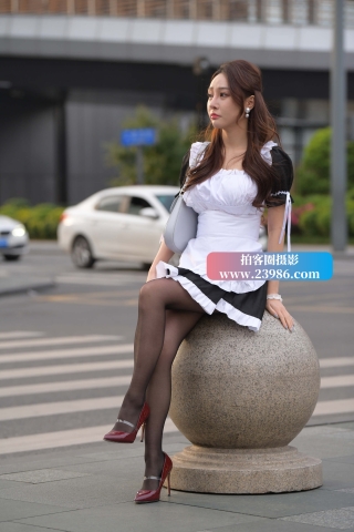 街拍女仆装，嘿丝美女（完整版）