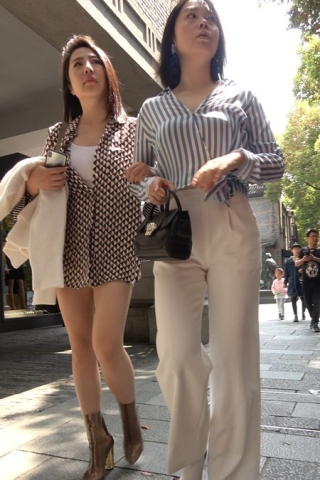 4k-街拍极品美女姐妹花、总有一款适合你！ [1.20 GB]（视频版）