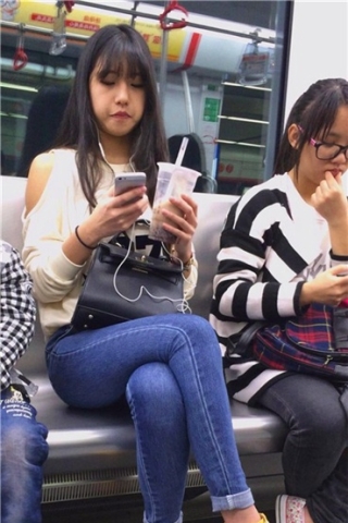 查看完整内容：超紧身的蓝牛妹子，感觉快要撑爆了！[2.85 GB]（视频版） - 共12张图片