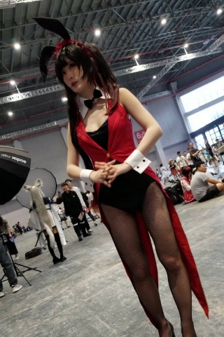 4K - 可爱的cos小妹 [579 MB/MP4]（视频版）