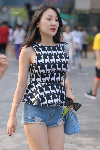 查看完整内容：【红石赛贴】性感热裤** - 共18张图片