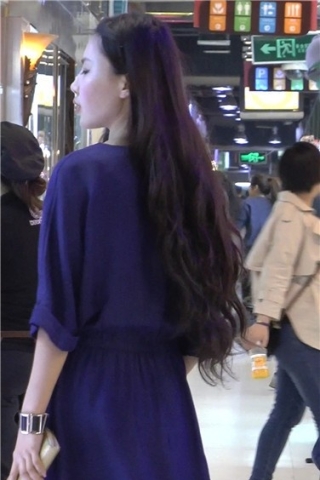 街拍极品黑丝漂亮美女（视频版）