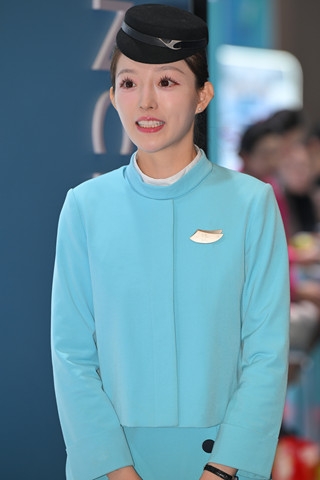 厦门航空的空姐-纤细美腿【原图+视频】