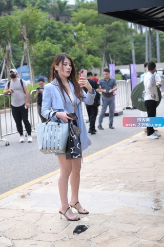 高颜值美女拍照