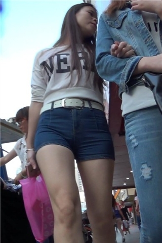 查看完整内容：性感美腿热裤宽臀MM [579 MB]（视频版） - 共6张图片