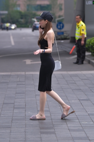 【视觉冲击赛贴】小姐姐，这翘臀曲线真不赖（完整版）