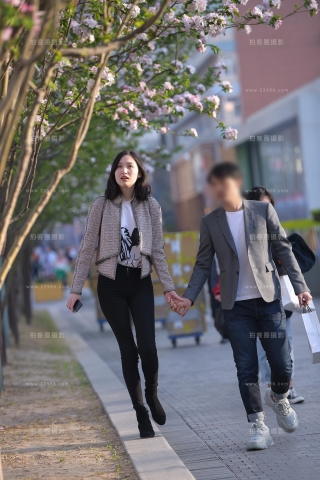 别人家的女朋友