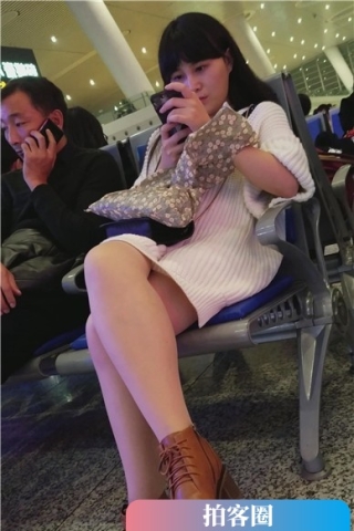 查看完整内容：4k-车站候车室拍摄颜值爆表的美腿优雅甜美女神姐姐（视频版） - 共6张图片