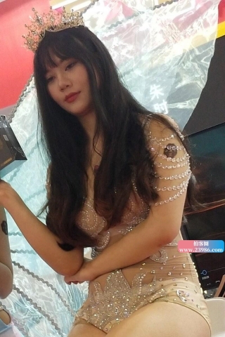 查看完整内容：几位性感模特 [796 MB]（视频版） - 共10张图片