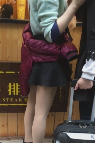 清纯肉丝袜短裙美腿妹纸（视频版）