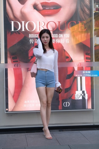 搭讪大长腿美女