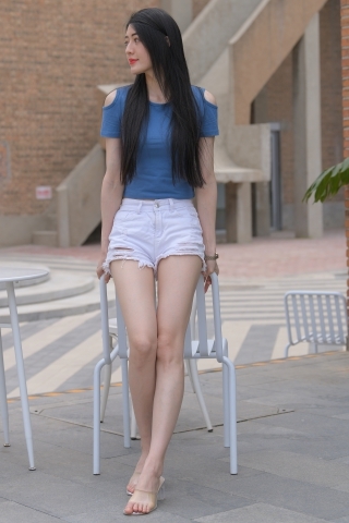 白色热裤美女（城市版）M0980T