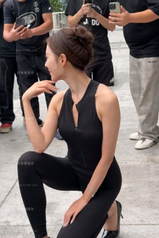 黑色连体衣苗条~小龙鼠（完整版）