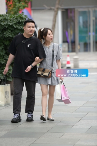 ★邻家短裙R丝小女友★