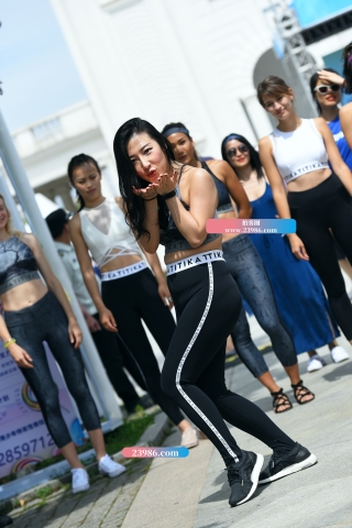 【咔喳赛贴】紧身装展示