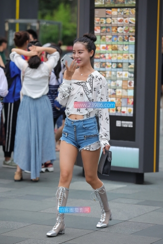 【凯恩赛贴】时髦热裤女孩