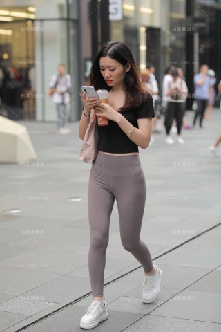 【凯恩赛贴】翘臀紧身裤