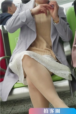 查看完整内容：4k-性感高跟鞋白裙美腿肉色丝袜美女（视频版） - 共6张图片