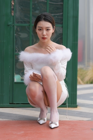 白裙美女【原图+视频】M1098T