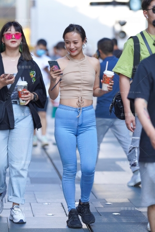 查看完整内容：丰韵紧牛 - 共16张图片