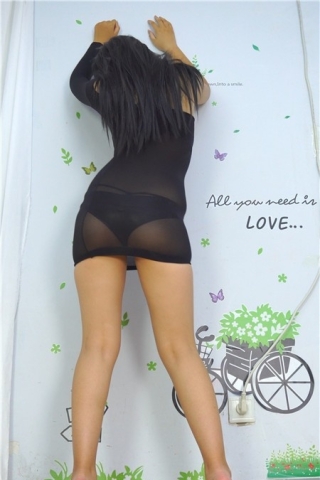 查看完整内容：4K-超薄包臀裙性感靓模背面热舞 [2.34 GB]（视频版） - 共6张图片