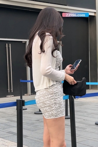 查看完整内容：包臀裙美女 【406 MB】2分24秒（视频版） - 共12张图片