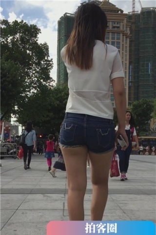 查看完整内容：超短牛仔热裤半透明白衬衫的美腿女孩 [592 MB]（视频版） - 共6张图片