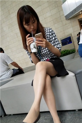 4k超清，街拍小清新丝袜*丝足小姐姐（视频版）