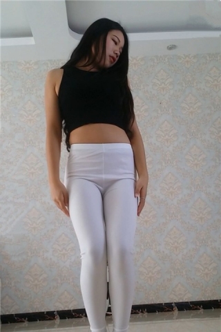 查看完整内容：炫舞世家依婷白色光泽裤热舞（视频版） - 共6张图片