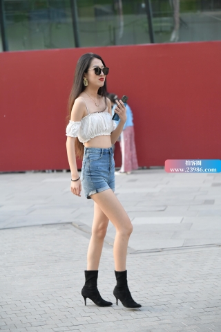 这大长腿、细腰不得了。