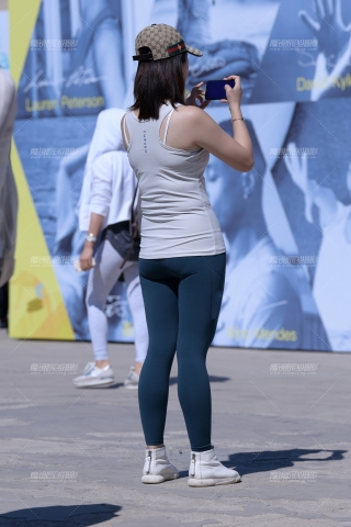 【小默赛帖】★拍照瑜伽美女★