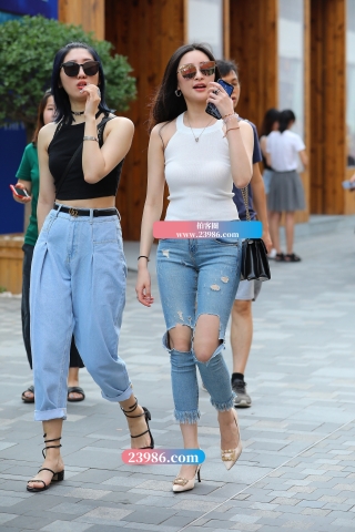 【视觉冲击赛贴】破洞紧牛，好身材美女