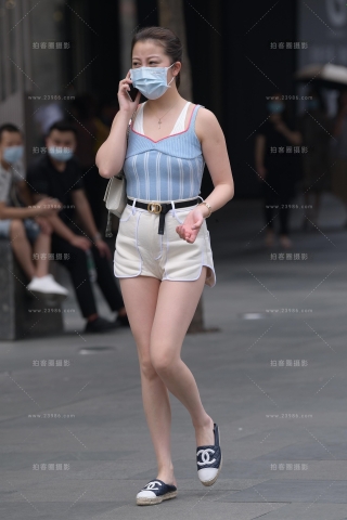 查看完整内容：热裤大白腿de少fu - 共20张图片