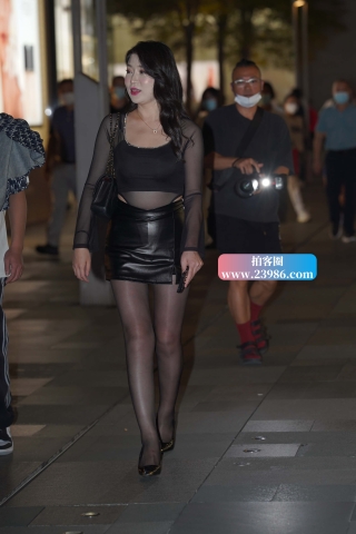 性感嘿丝包臀裙少f（完整版）