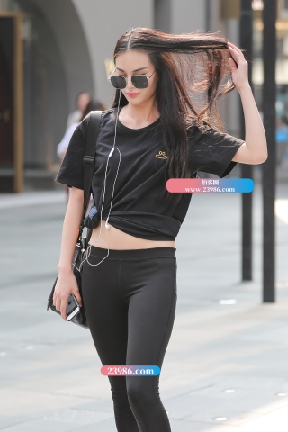 【凯恩赛帖】美腿女孩 穿上紧身裤 魅力无限