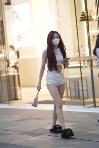 偶遇清凉白热牛妹纸