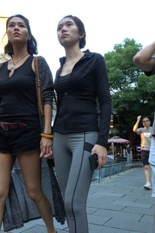 4k-灰色紧身弹力裤小清新街拍美女第二集 [2.24 GB]（视频版）