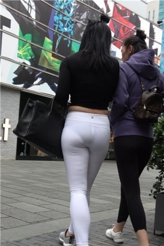 查看完整内容：4k超清，街拍超薄白色弹力紧身裤饱满玉臀美女[2.33 GB]（视频版） - 共14张图片
