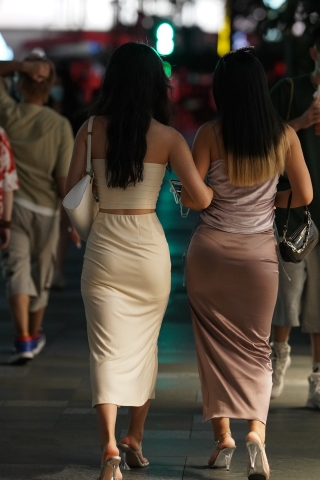 查看完整内容：媚 - 共23张图片