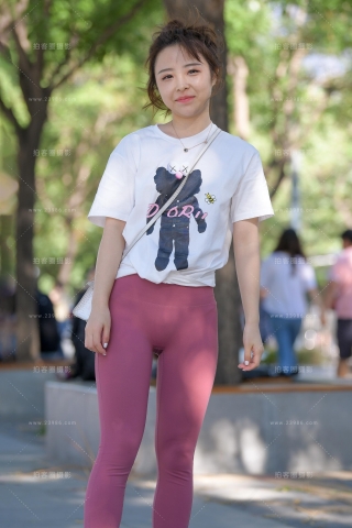 【红石赛帖】搭讪吃冰激凌的性感美女