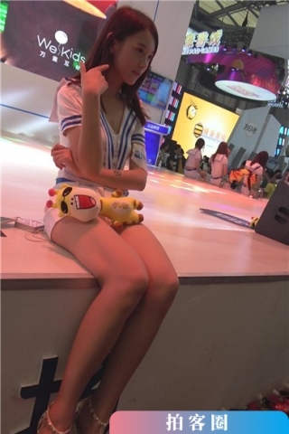 查看完整内容：甜美小清新可爱萌妹子60121（视频版） - 共8张图片