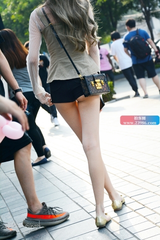 咔喳赛帖 -----肉感小紧臀