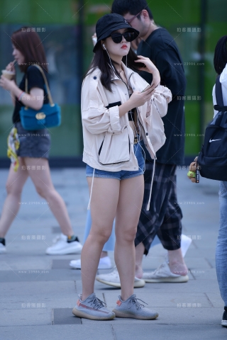 第1582篇★性感热裤美女★