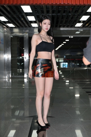 美腿超短裙性感美女