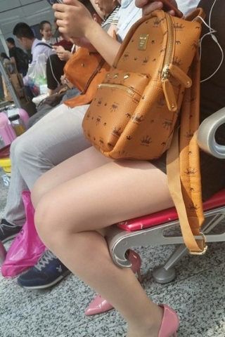 查看完整内容：4k超清，韵味丝足美腿粉高跟少妇（视频版） - 共10张图片