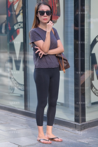 查看完整内容：【红石赛原图】黑色紧身裤** - 共15张图片