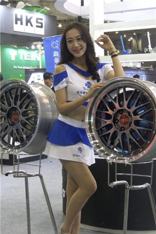 查看完整内容：包臀裙性感高跟靓模 2 [4.75 GB/MP4]（视频版） - 共10张图片