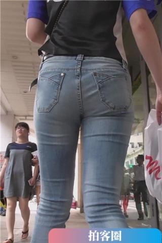 查看完整内容：紧身牛仔裤美女姐姐，朴素的妹子 [697 MB]（视频版） - 共8张图片