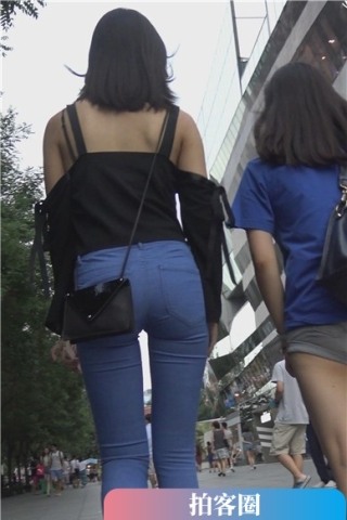 4k-青春活力紧身蓝牛美眉跟闺蜜逛街 [1.84 GB]（视频版）